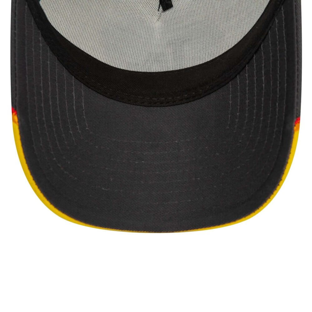 New Era Adjustable New York Yankees Flames E-Frame Trucker - Image 3