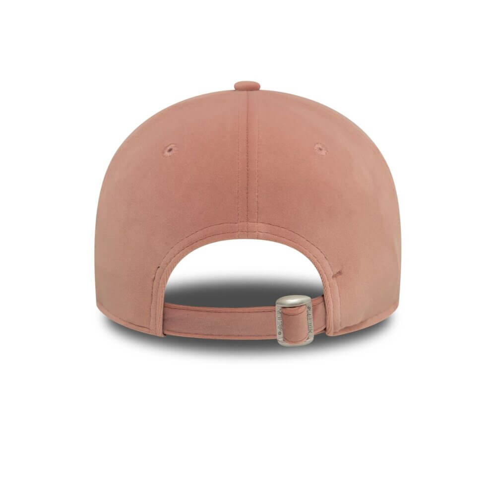 New Era NY Yankees Velour Diamante 9Forty Pink Strapback - Image 4